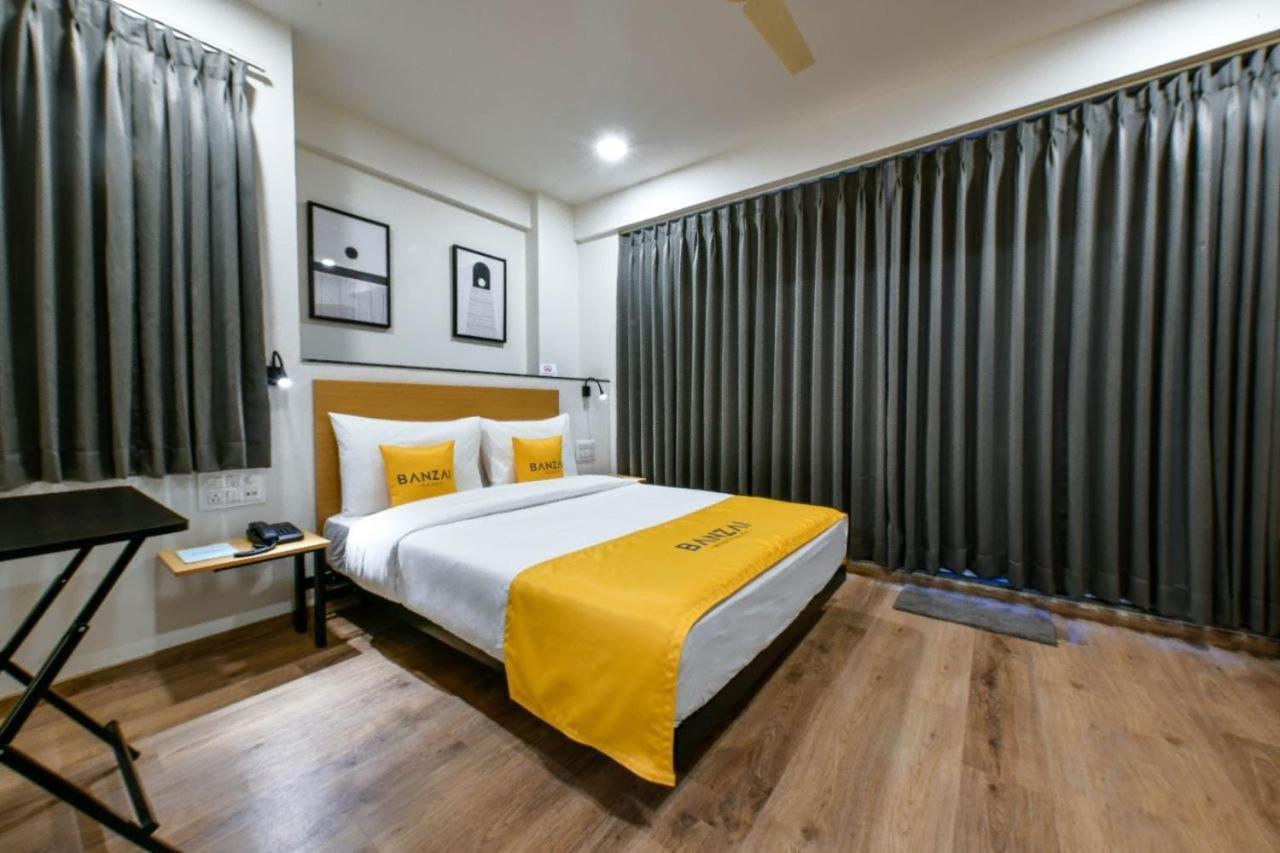 Banzai Rooms Нашик Екстер'єр фото